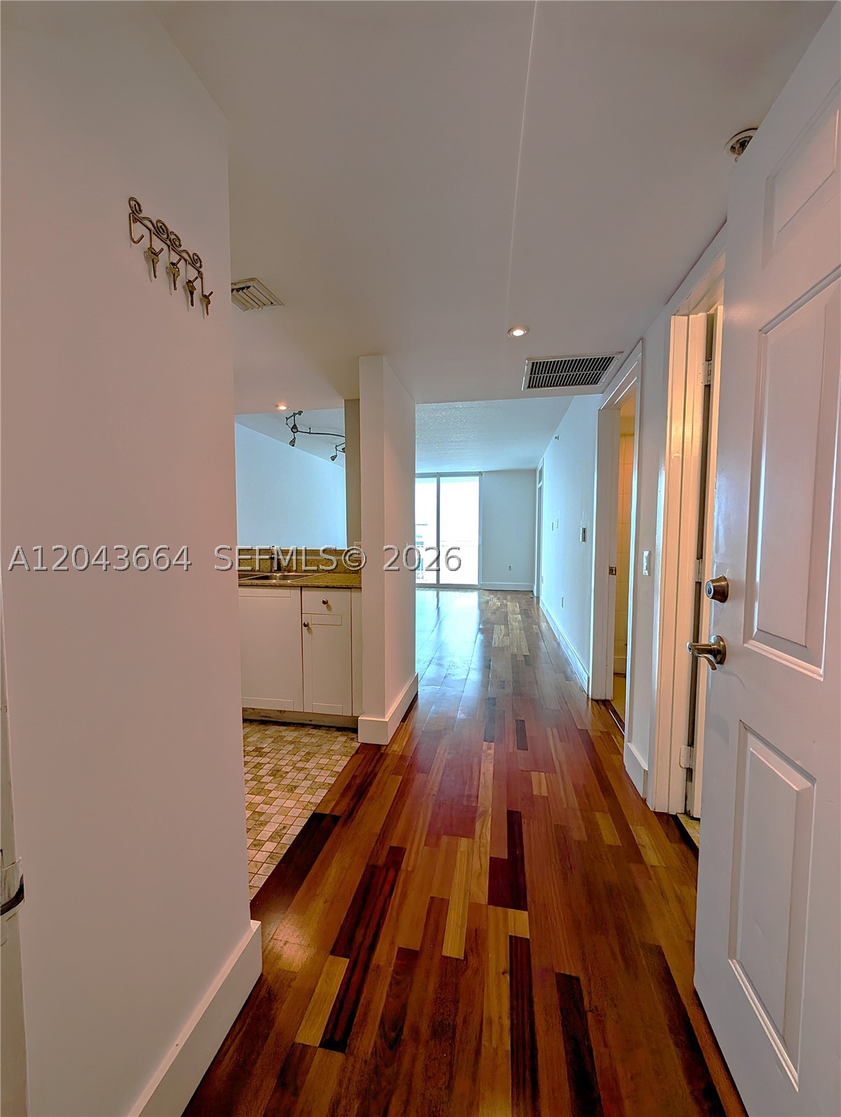 60 Nw 37th Ave 605 Property Photo 5