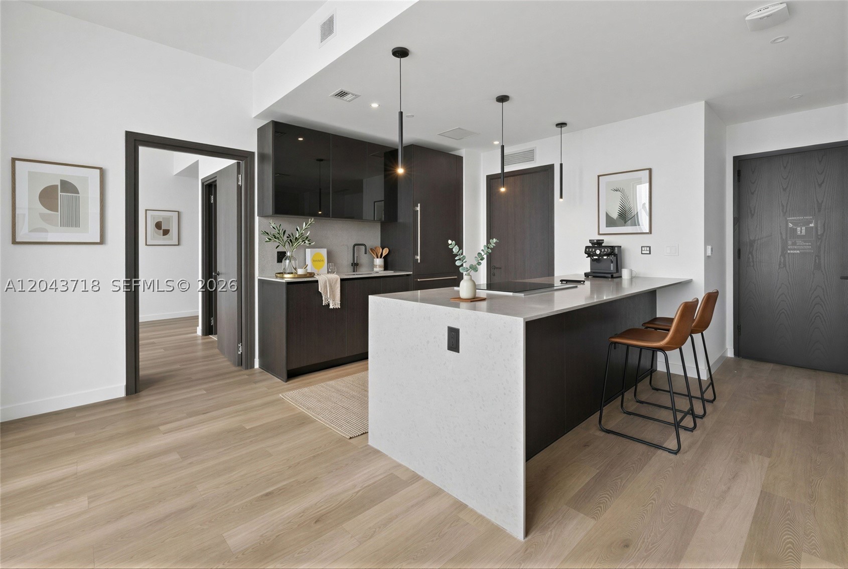 20 Ne 11th 4701 Property Photo 4