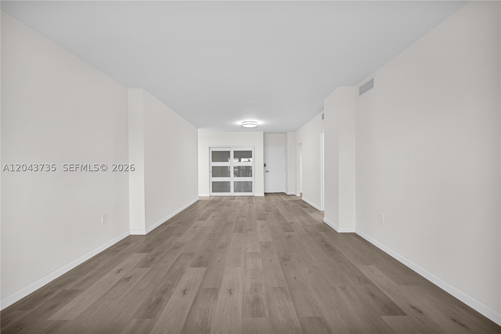300 Bayview Dr 211 Property Photo 16