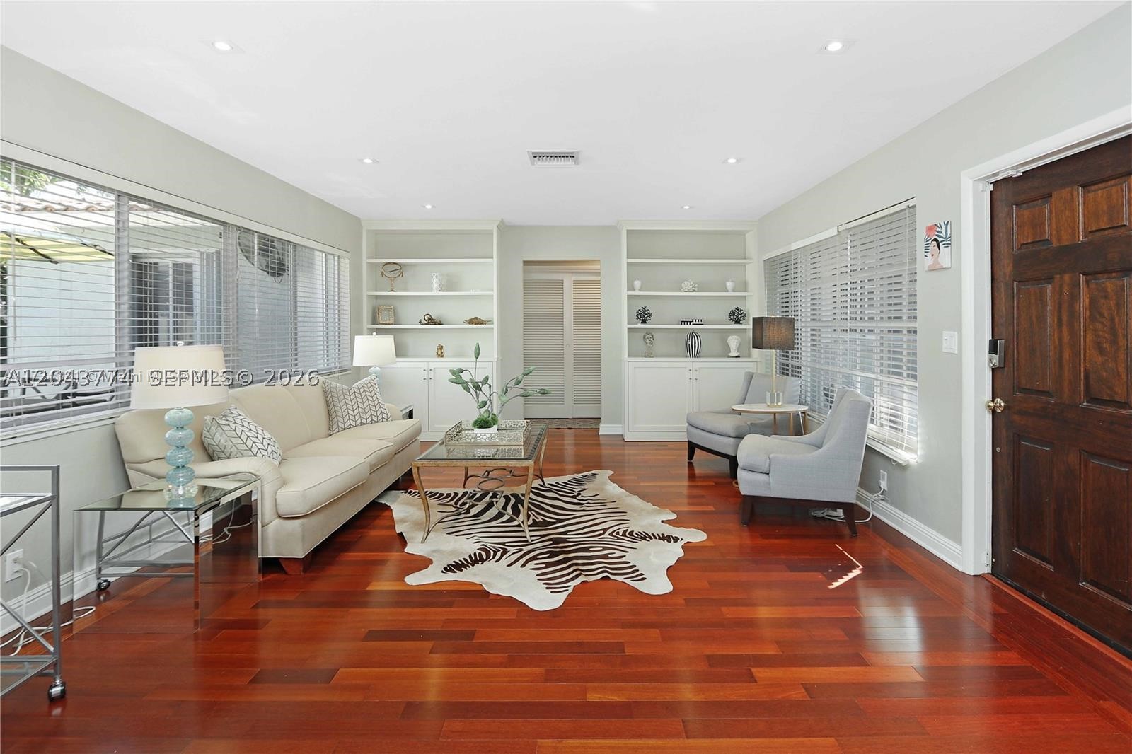 1147 Buchanan St Property Photo 7