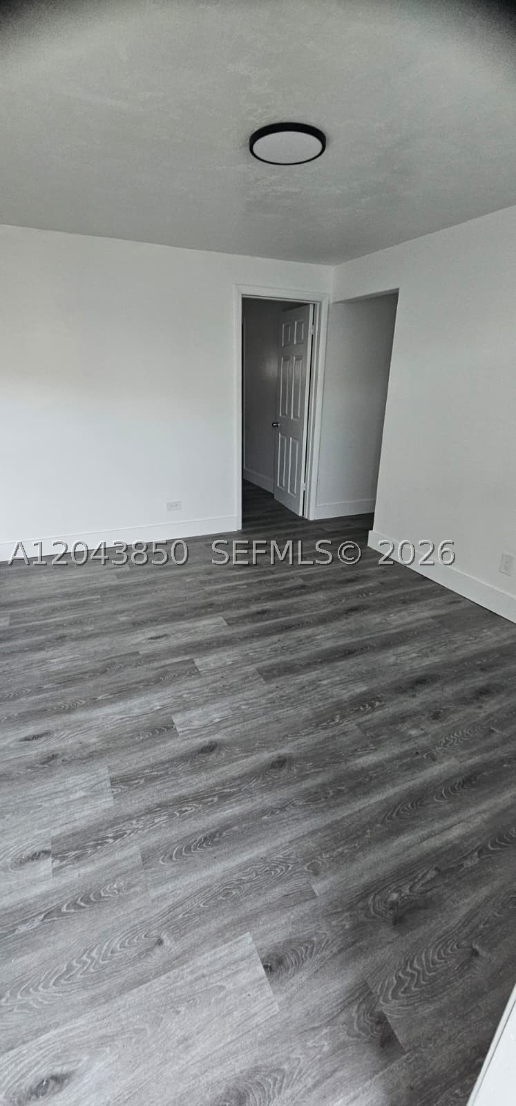 A12043850 Property Photo 3