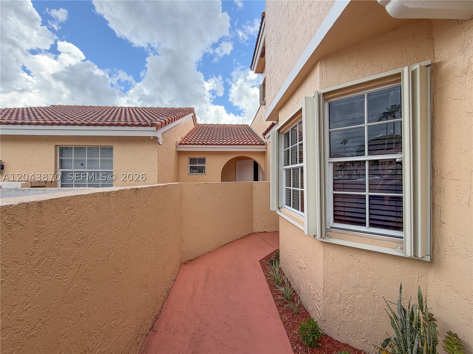 11415 Lakeview Dr 2-d Property Photo 3