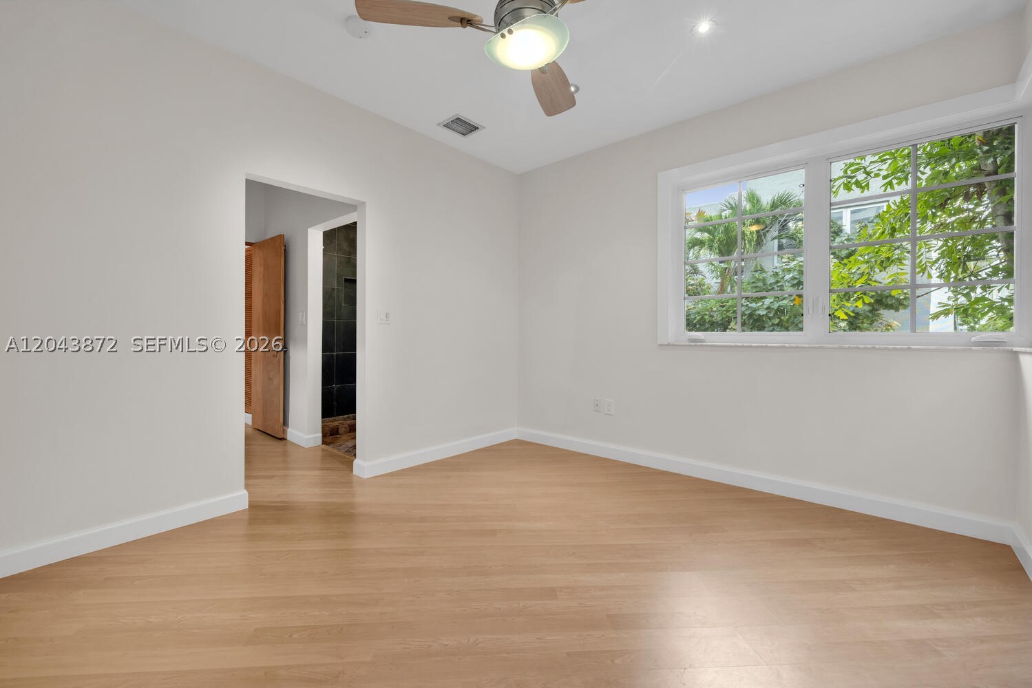 305 Jefferson Ave 2 Property Photo 8