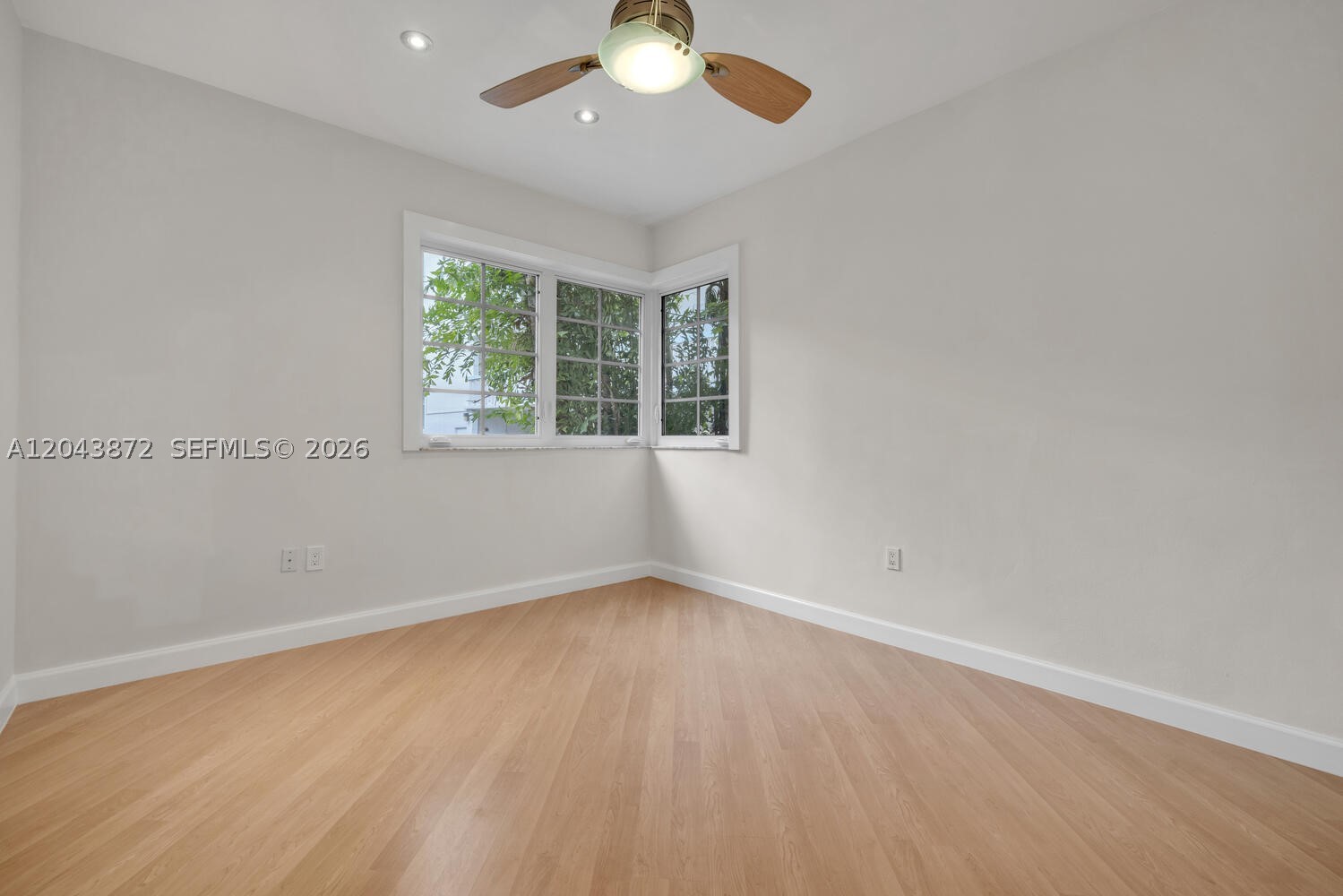 305 Jefferson Ave 2 Property Photo 12