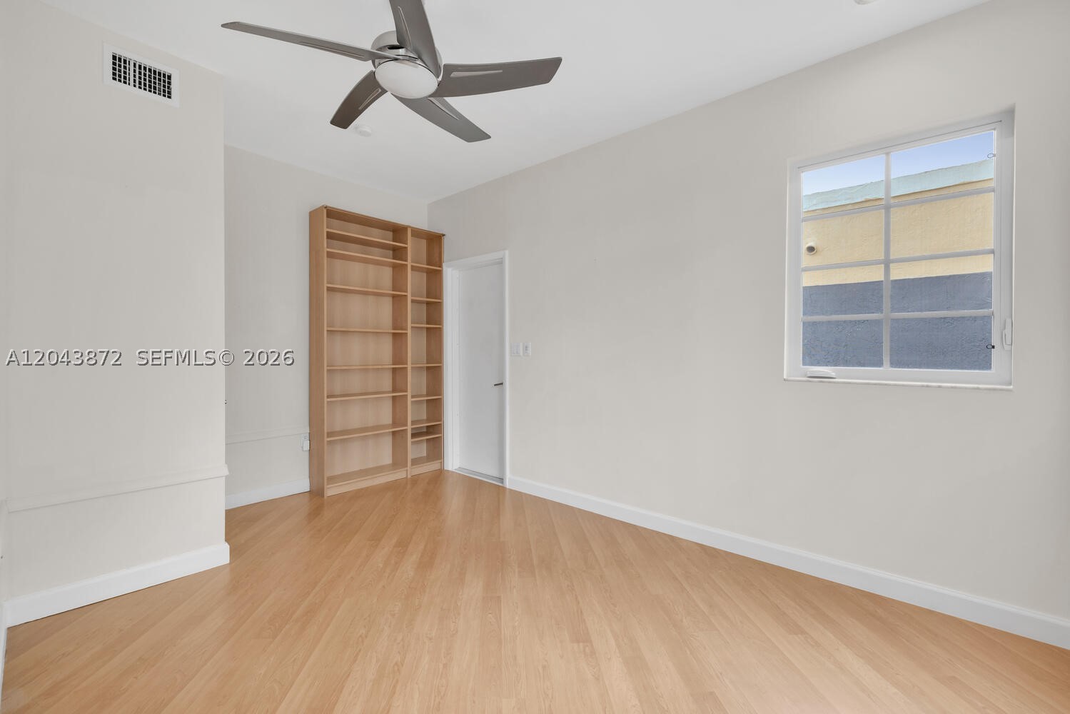 305 Jefferson Ave 2 Property Photo 13
