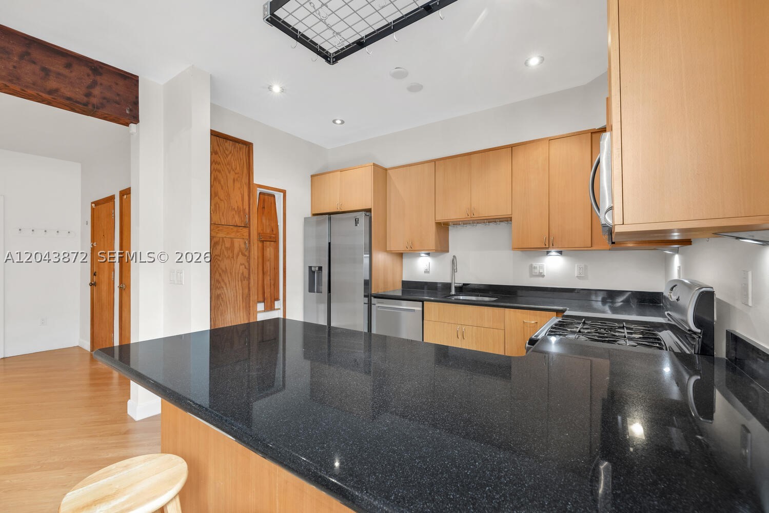 305 Jefferson Ave 2 Property Photo 16