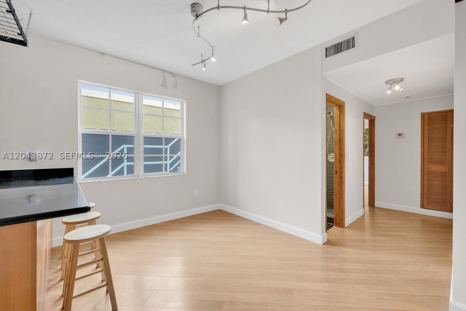 305 Jefferson Ave 2 Property Photo 18