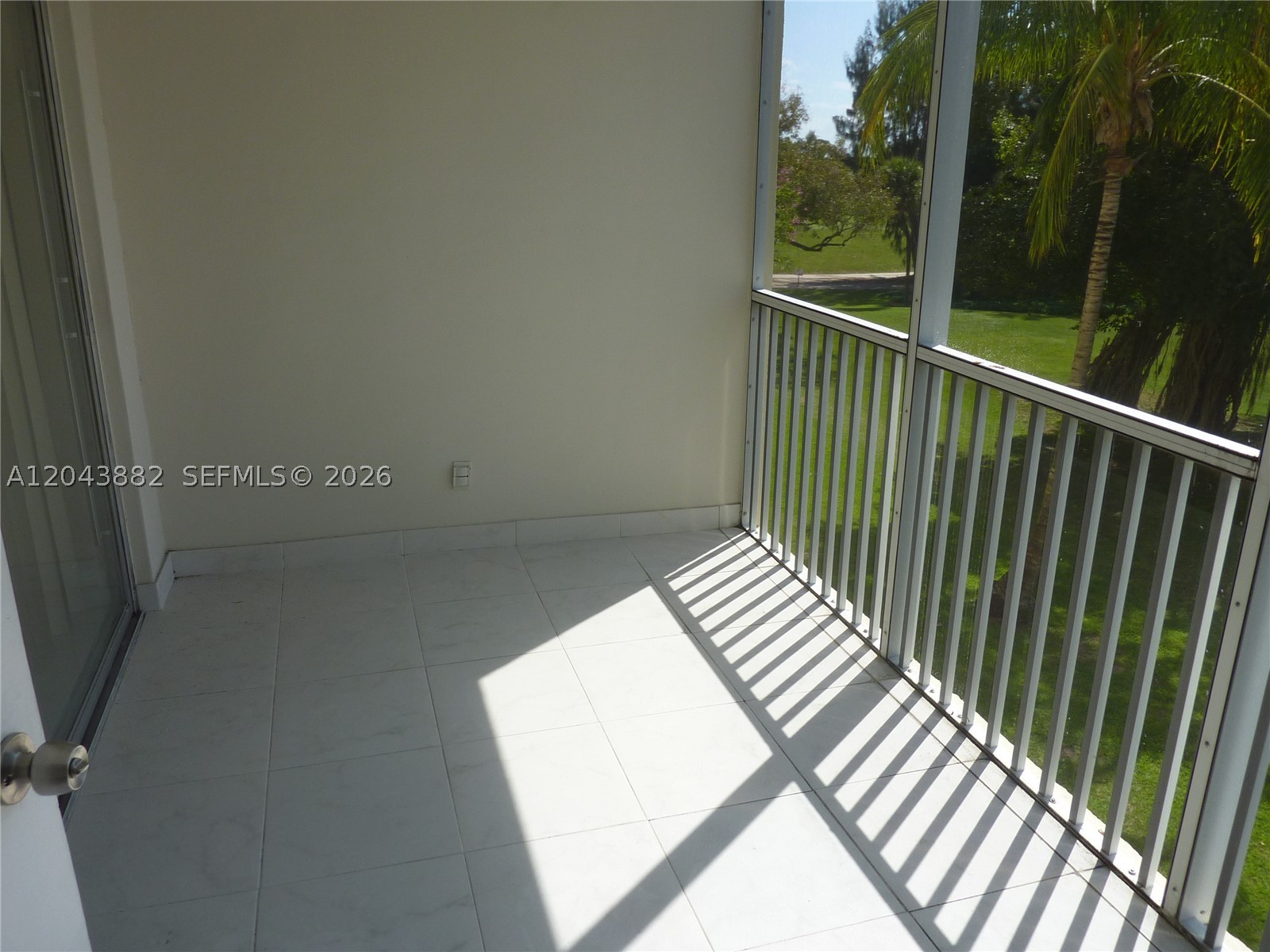 3200 N Palm Aire Dr 305 Property Photo 15