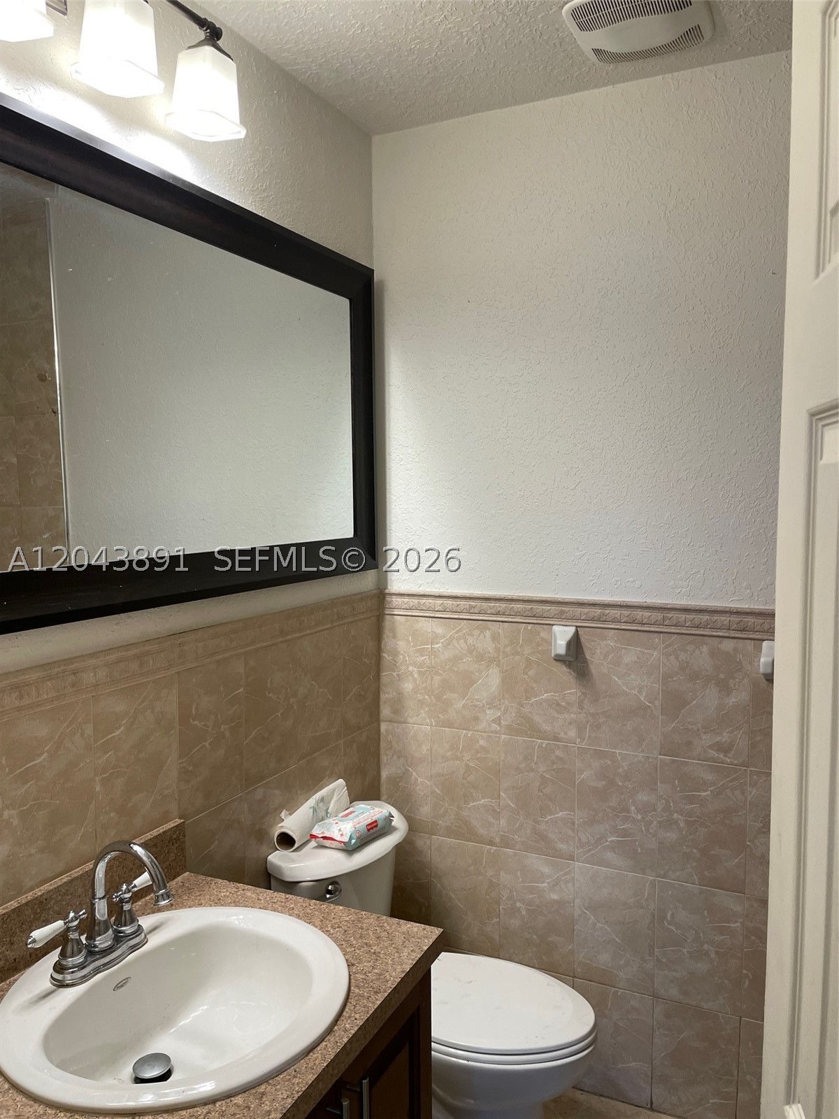 A12043891 Property Photo 5