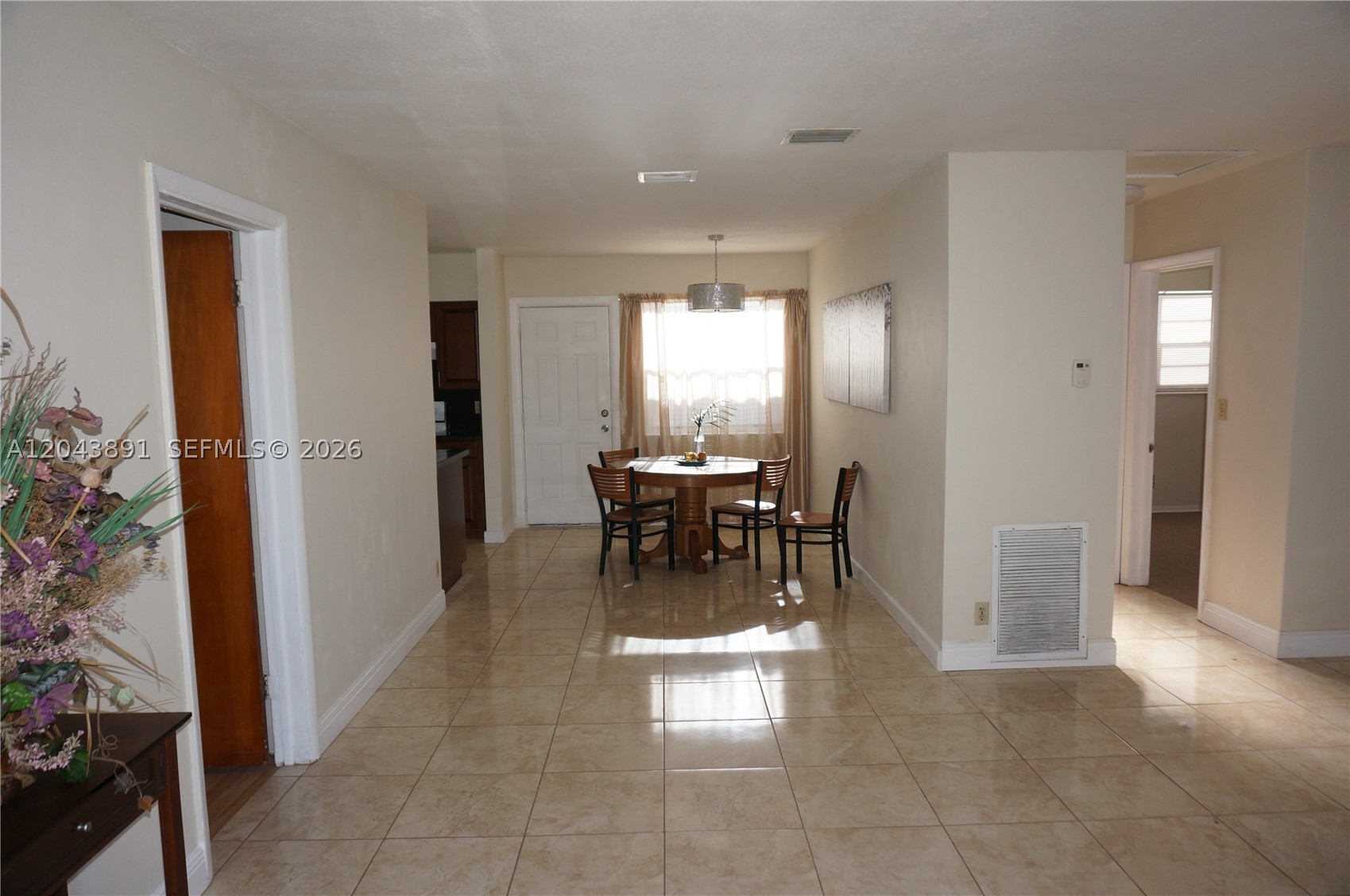 A12043891 Property Photo 6