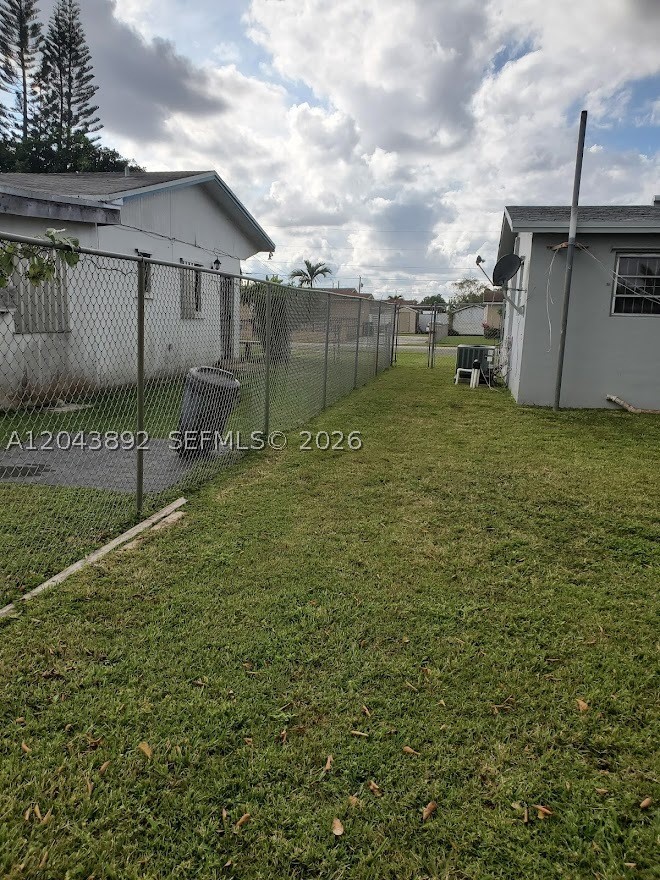 14721 Sw 104th Ave Property Photo 3