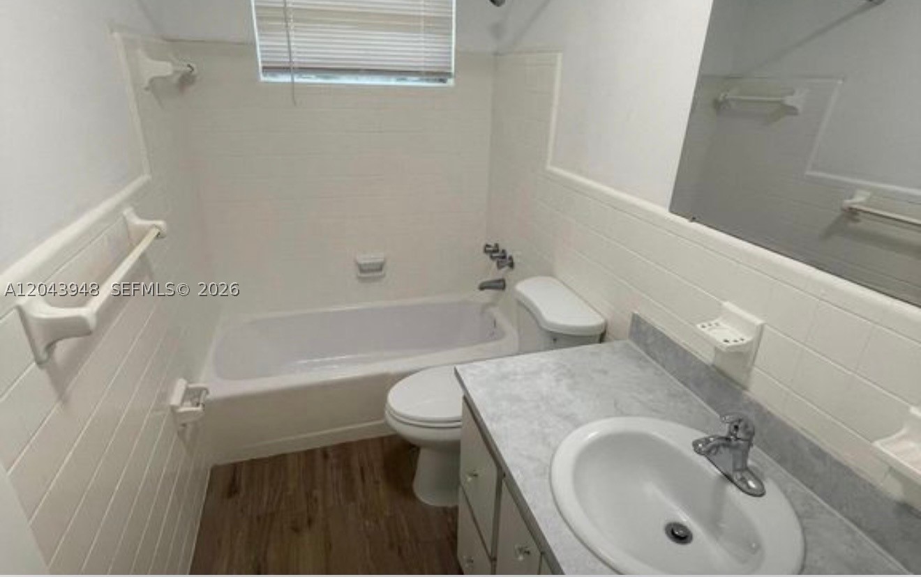 400 Se 9th Ct 9 Property Photo 4