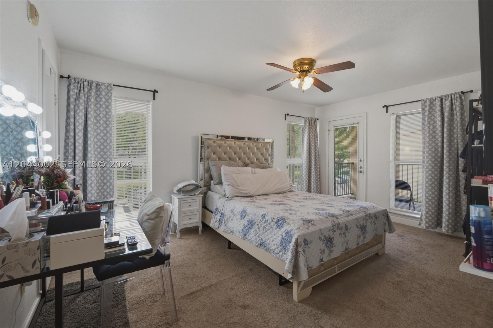 977 Riverside Dr 220 Property Photo 13