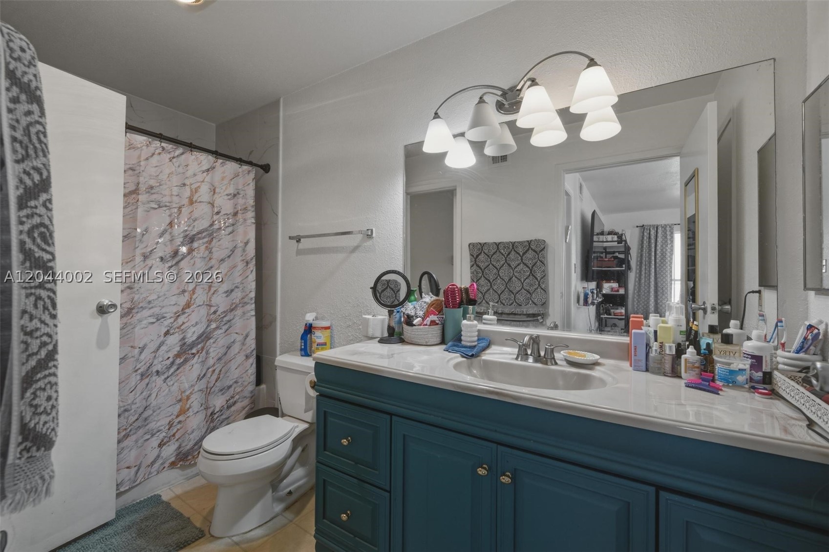 977 Riverside Dr 220 Property Photo 17