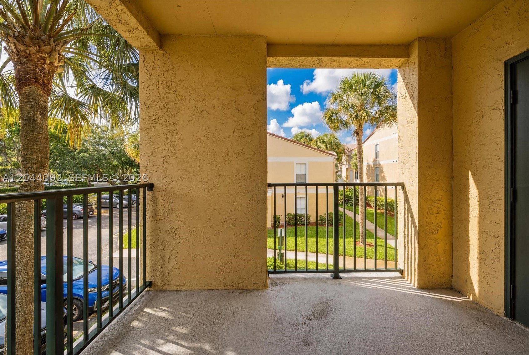 977 Riverside Dr 220 Property Photo 23