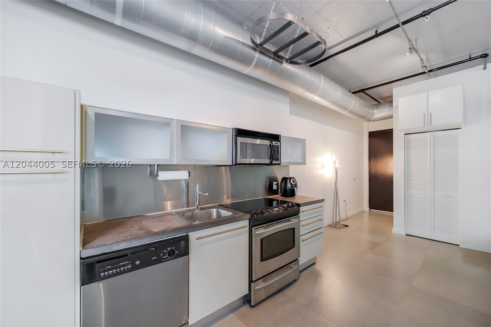 1700 Meridian Ave 310 Property Photo 1
