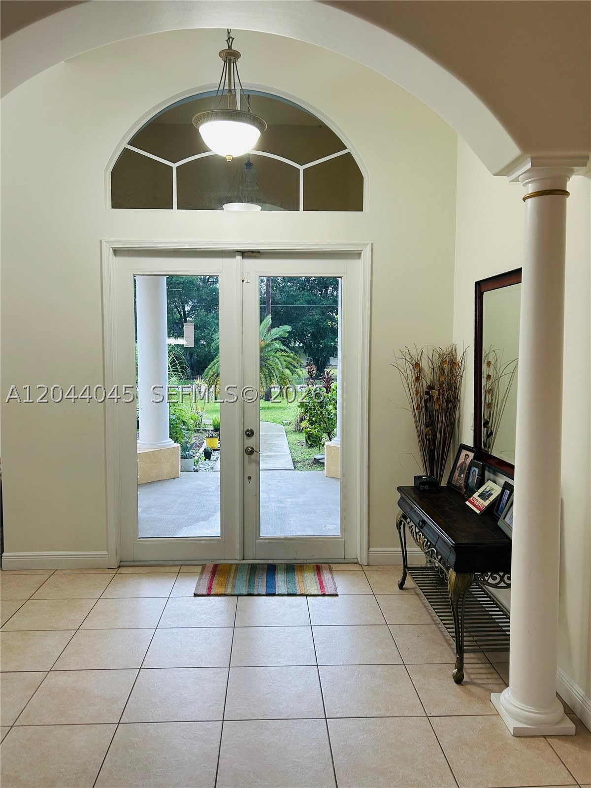 13754 N 48th Ct N Property Photo 3