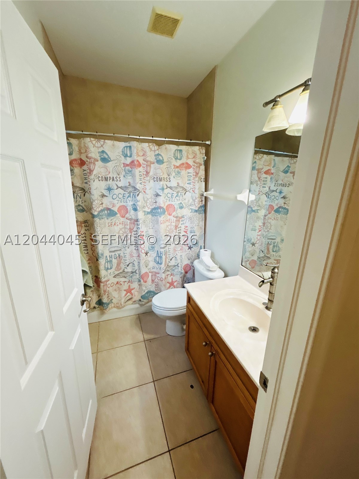 13754 N 48th Ct N Property Photo 17