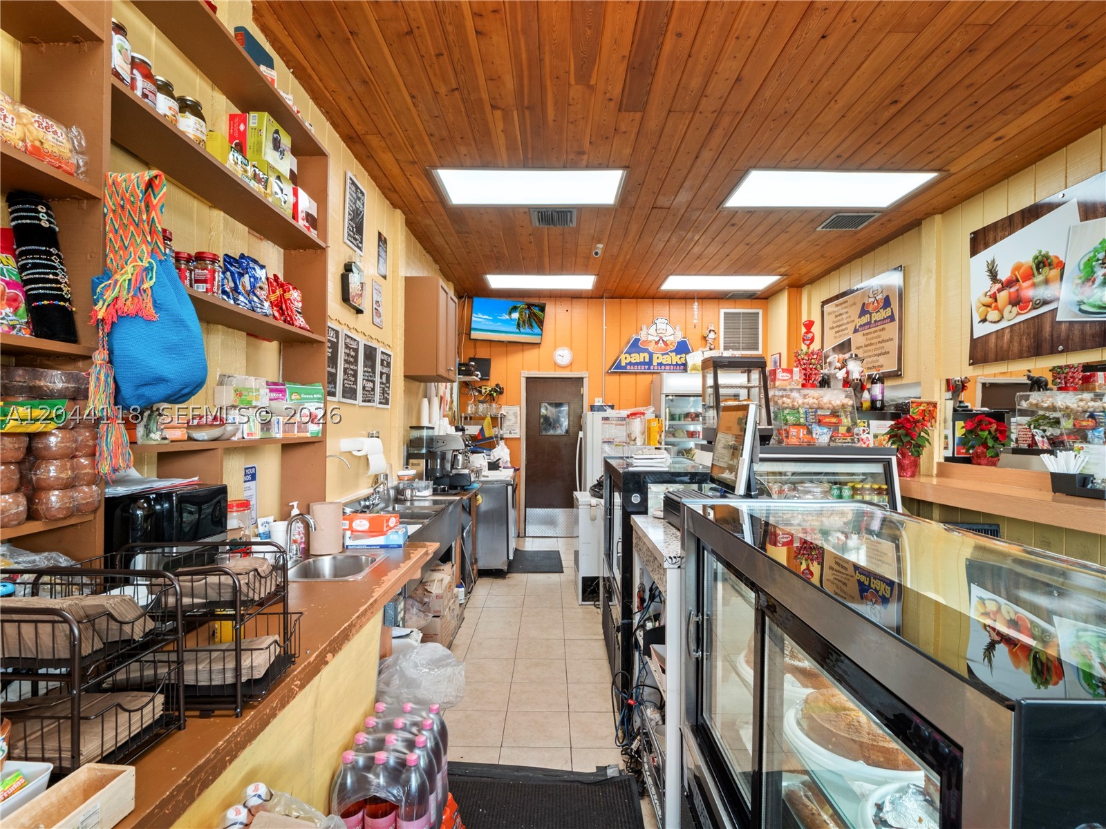 A12044118 Property Photo 16