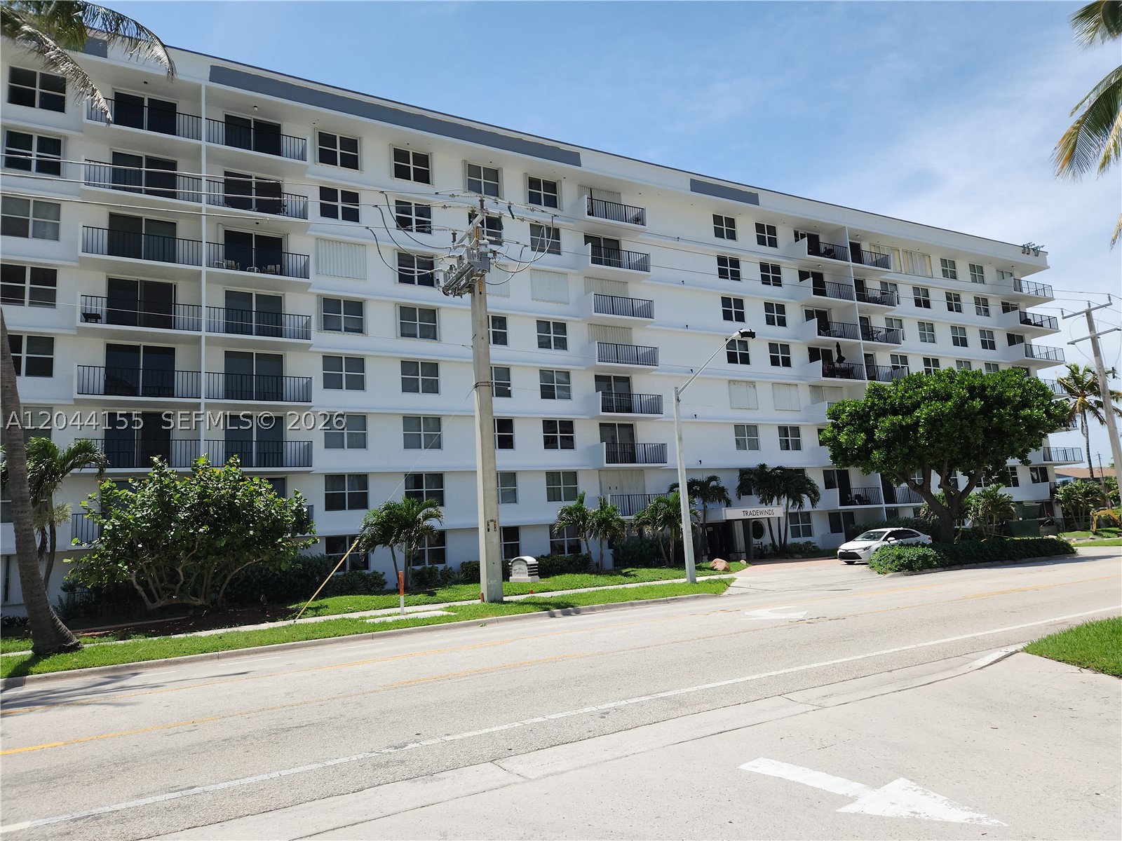 1009 N Ocean Blvd 411