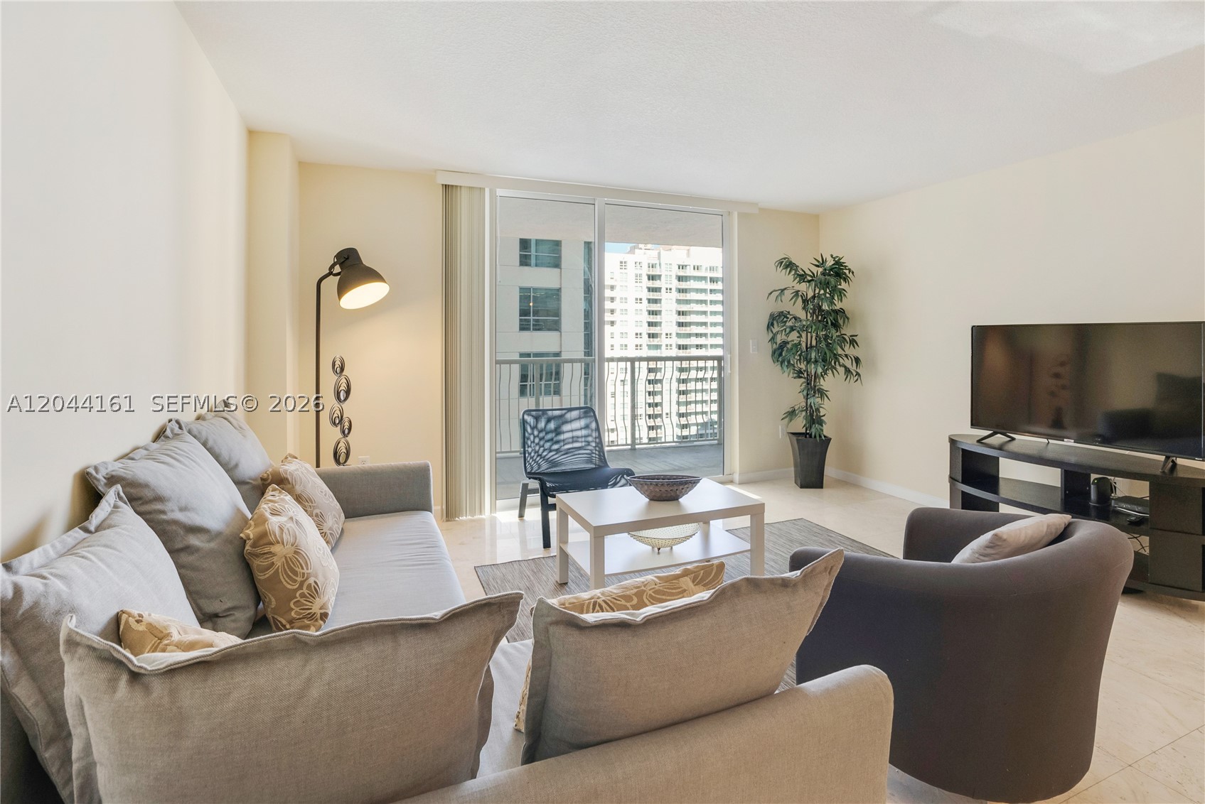 1200 Brickell Bay Dr 2806 Property Photo 8