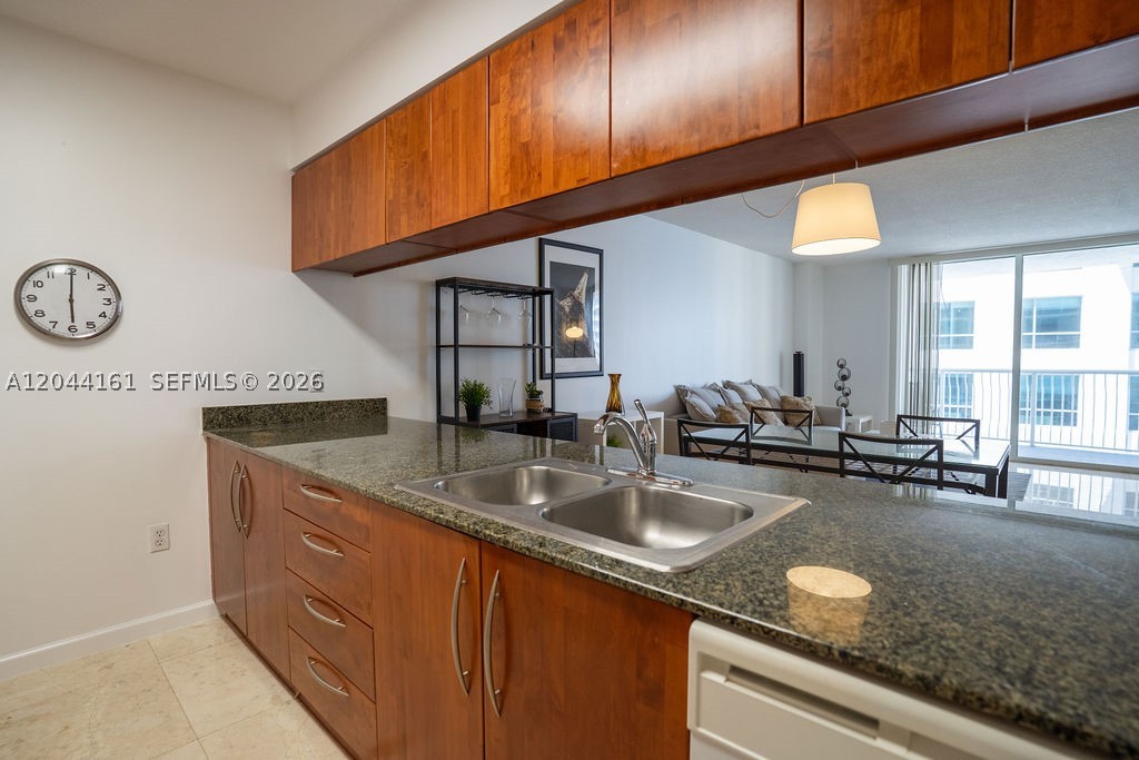 1200 Brickell Bay Dr 2806 Property Photo 11