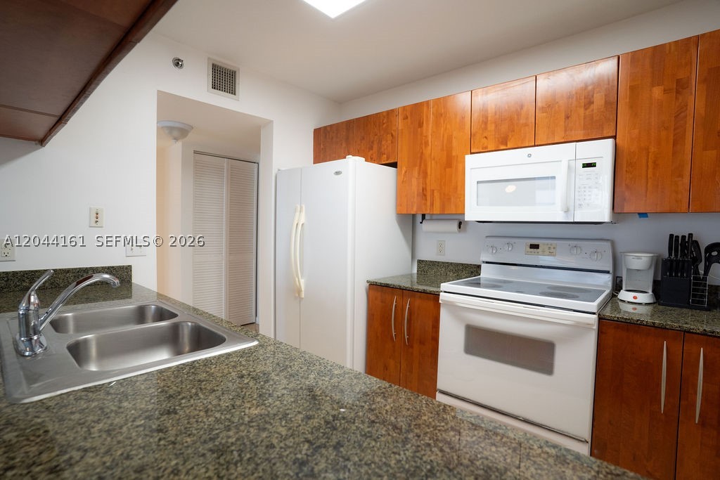 1200 Brickell Bay Dr 2806 Property Photo 13