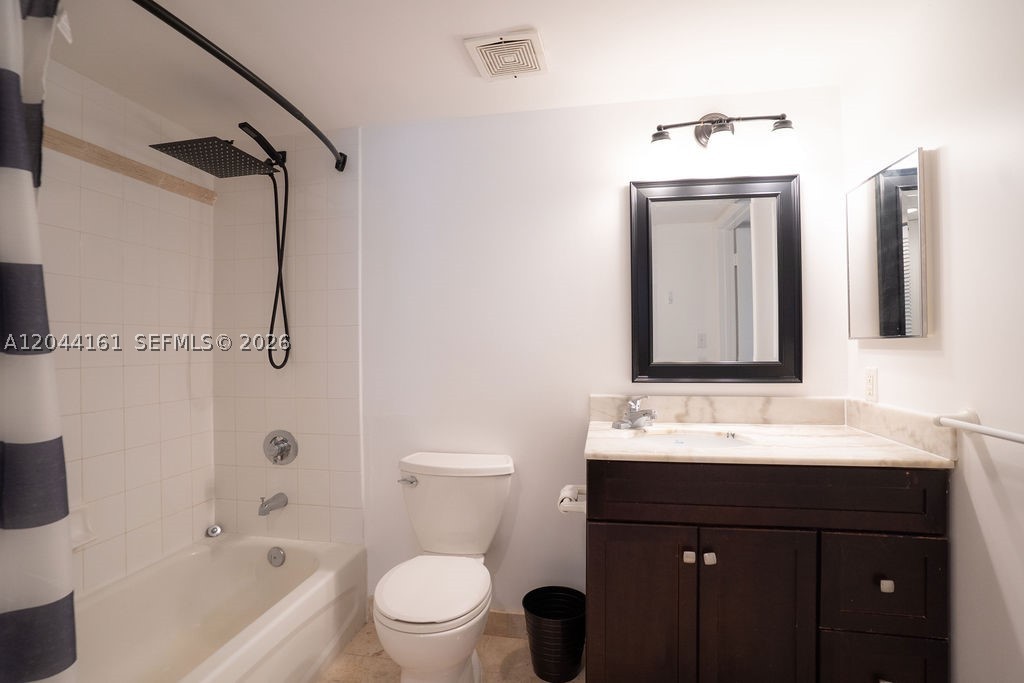 1200 Brickell Bay Dr 2806 Property Photo 19