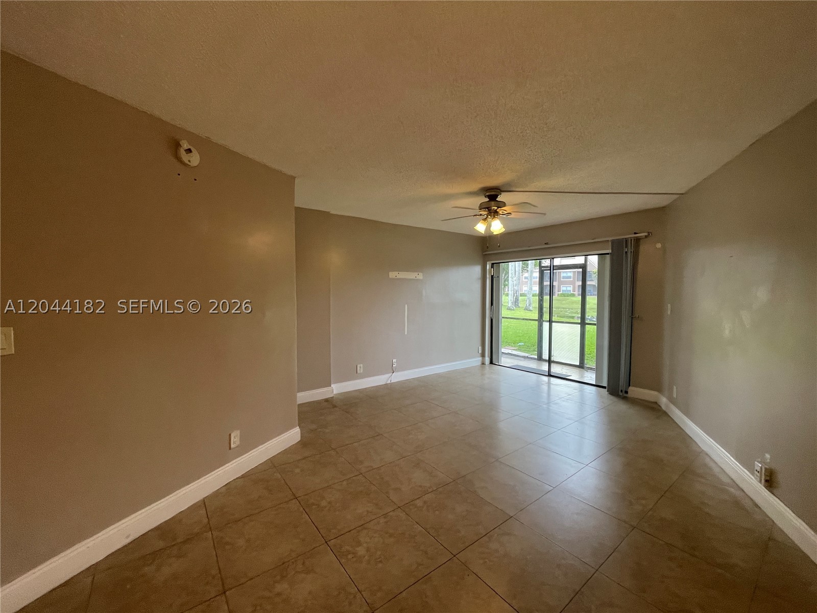 9044 Nw 28th Dr 3-106 Property Photo 4