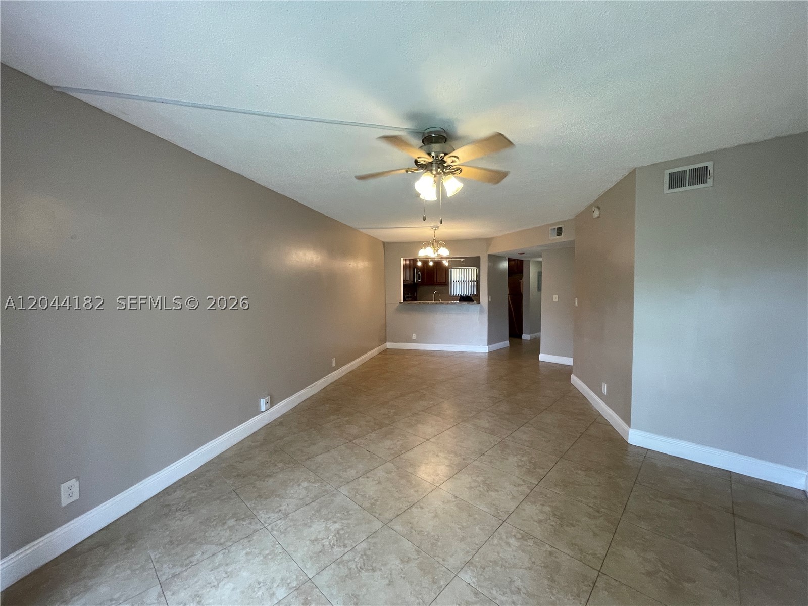 9044 Nw 28th Dr 3-106 Property Photo 5