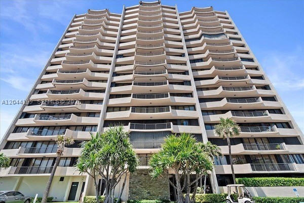 4200 N Ocean Dr 1-1103 Property Photo 2
