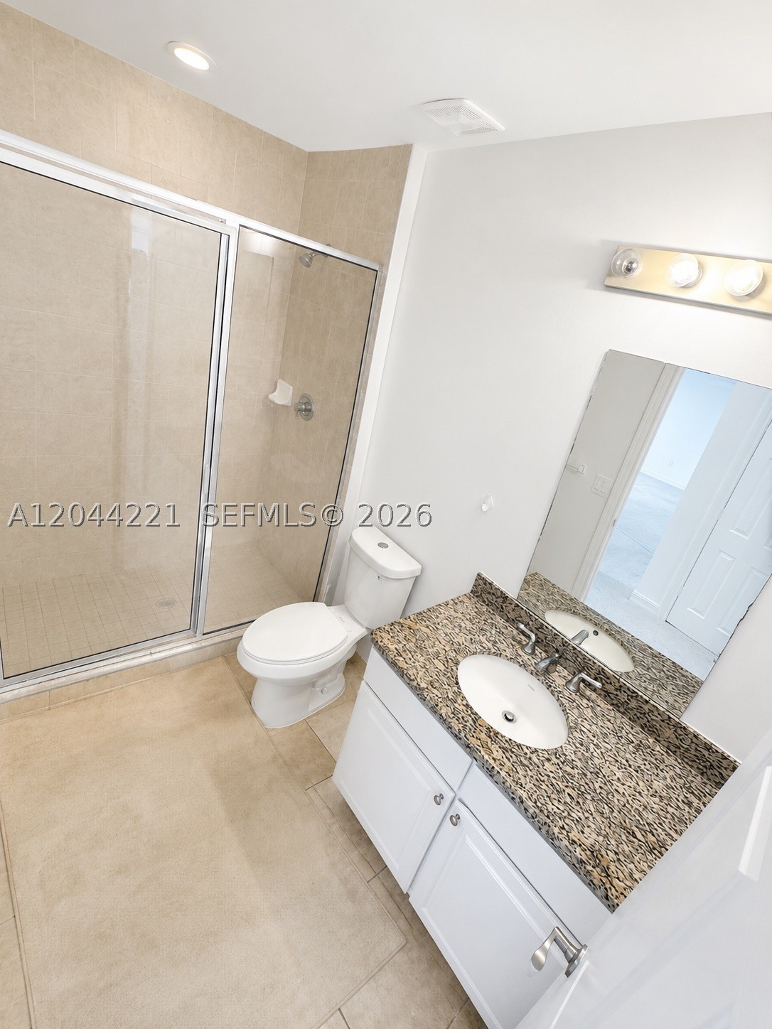 3001 Ne 185th St 515 Property Photo 15
