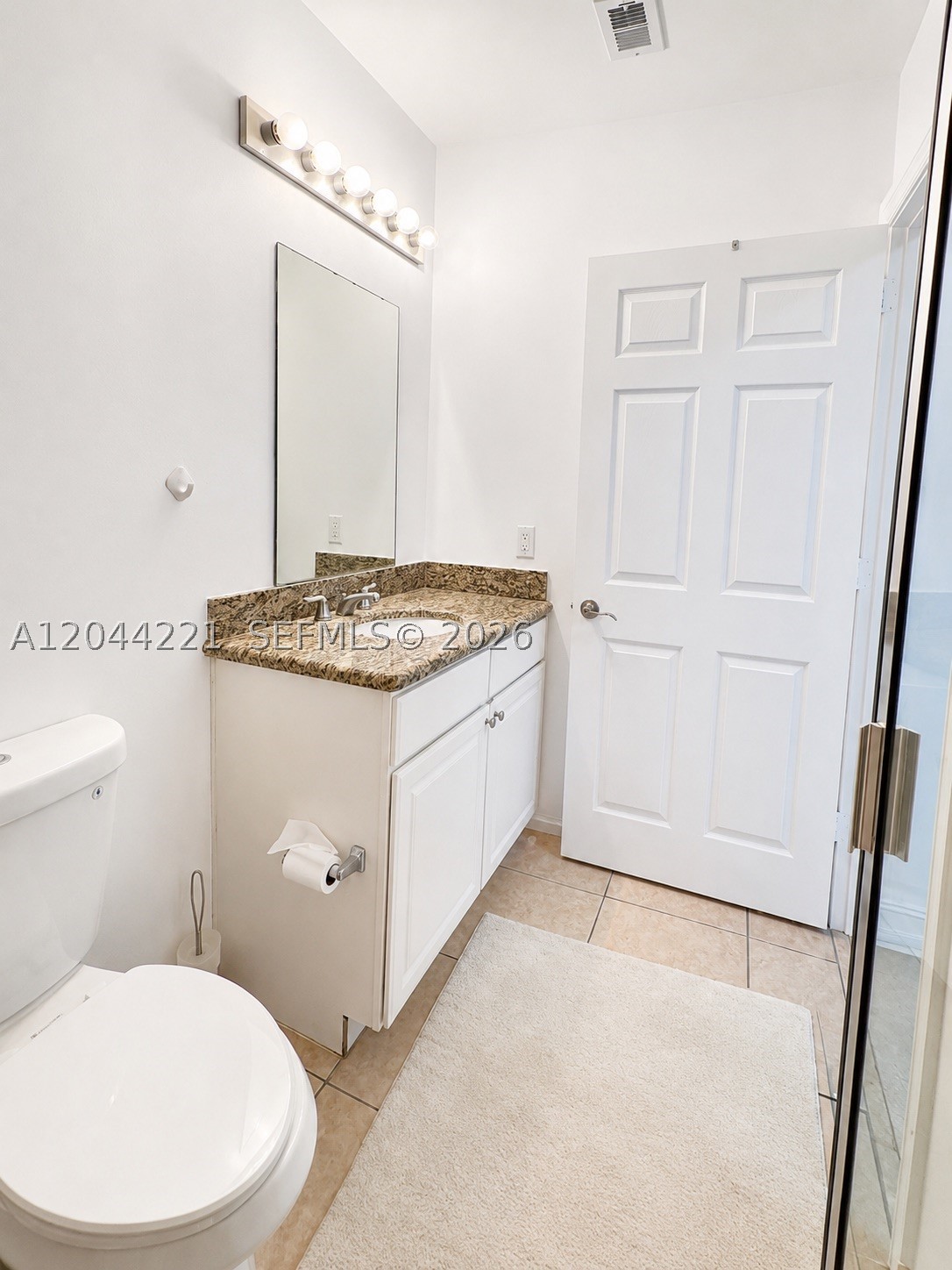 3001 Ne 185th St 515 Property Photo 16