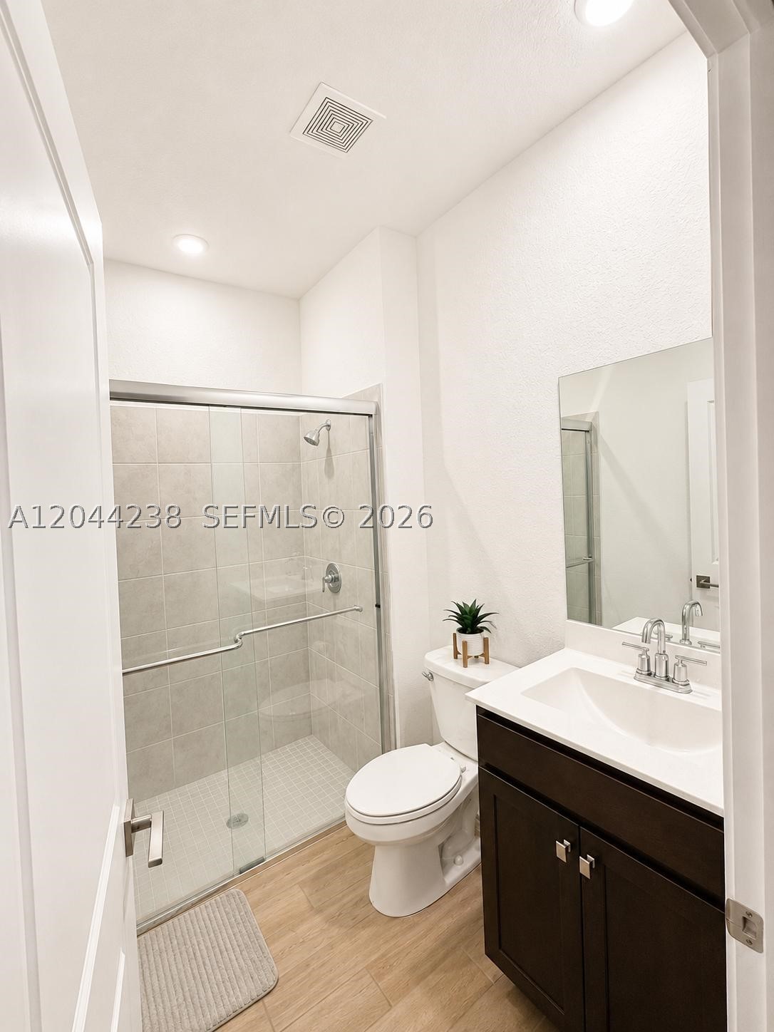 799 Se 19th St Property Photo 3
