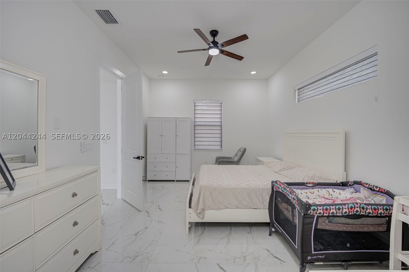 7834 14th Pl Property Photo 11