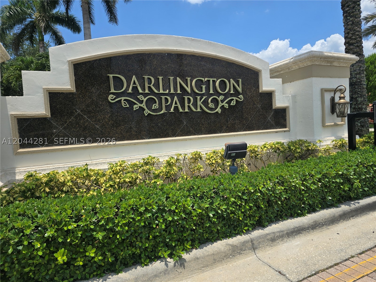 9738 Darlington Pl 9738 Property Photo 1