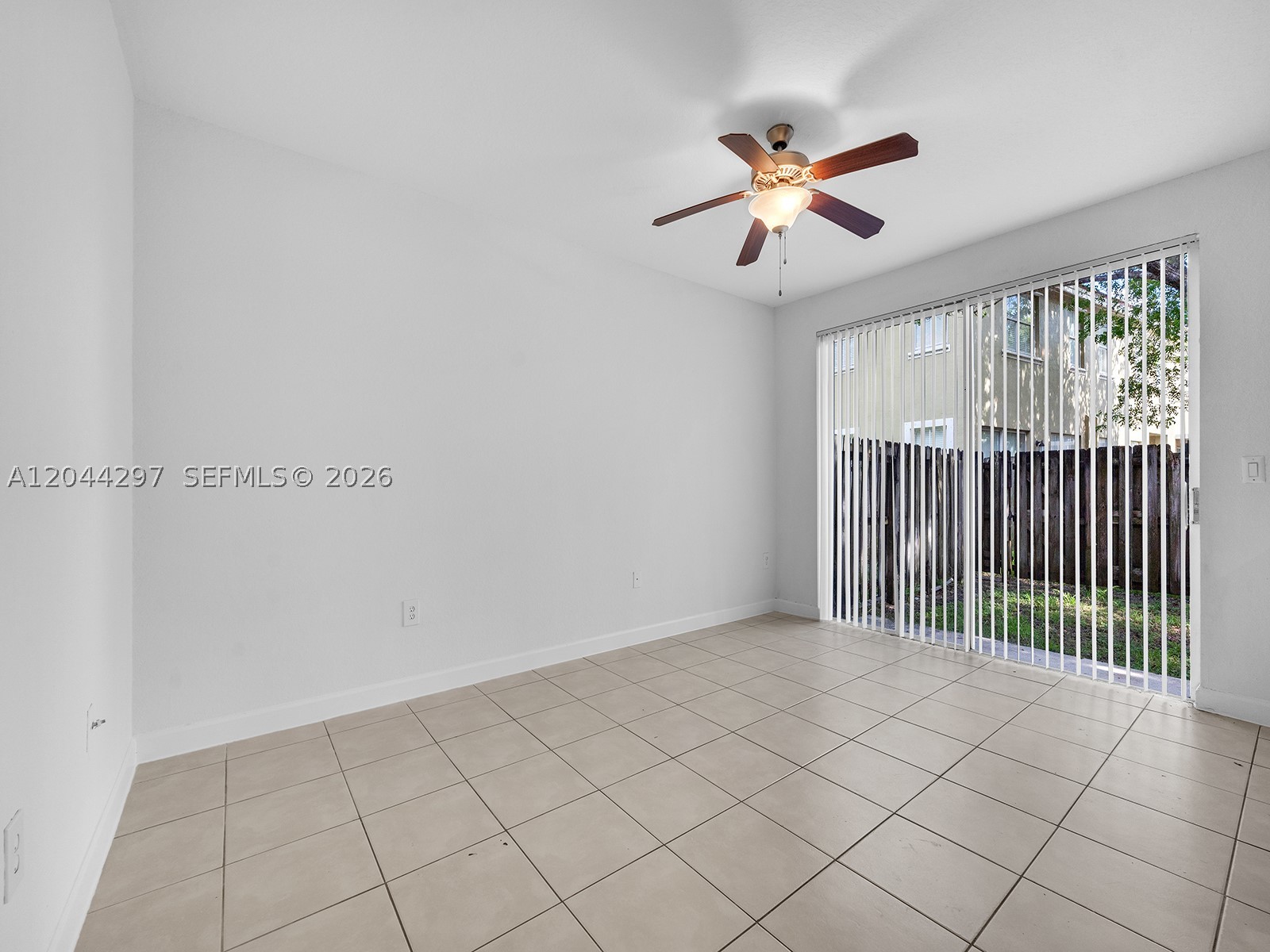 2482 Se 15th Ct Property Photo 12