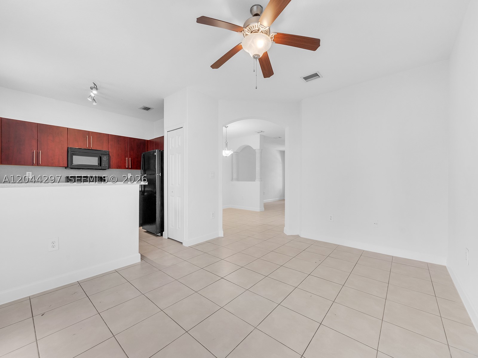 2482 Se 15th Ct Property Photo 14