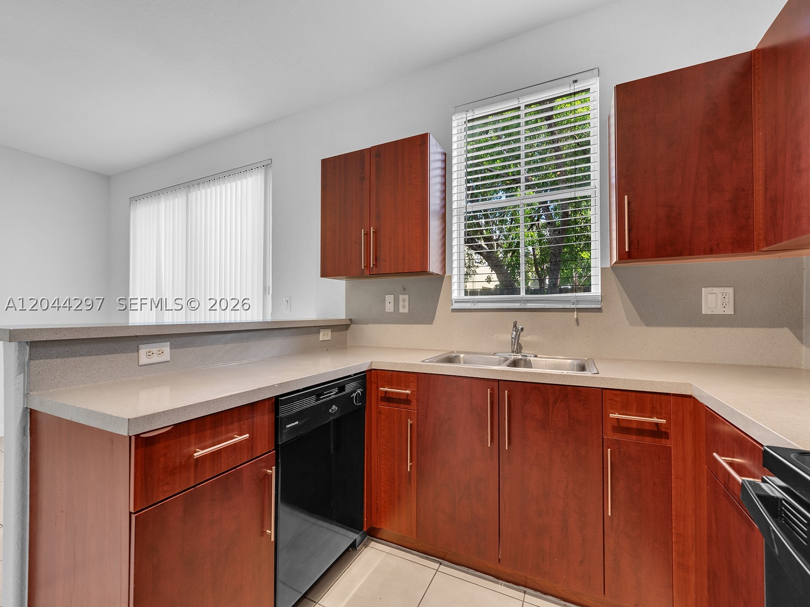 2482 Se 15th Ct Property Photo 17