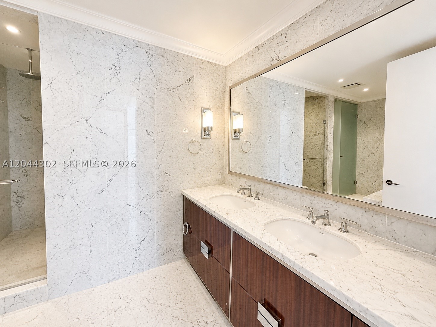 15701 Collins Ave 1703 Property Photo 29