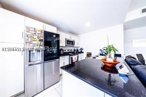 A12044313 Property Photo 6