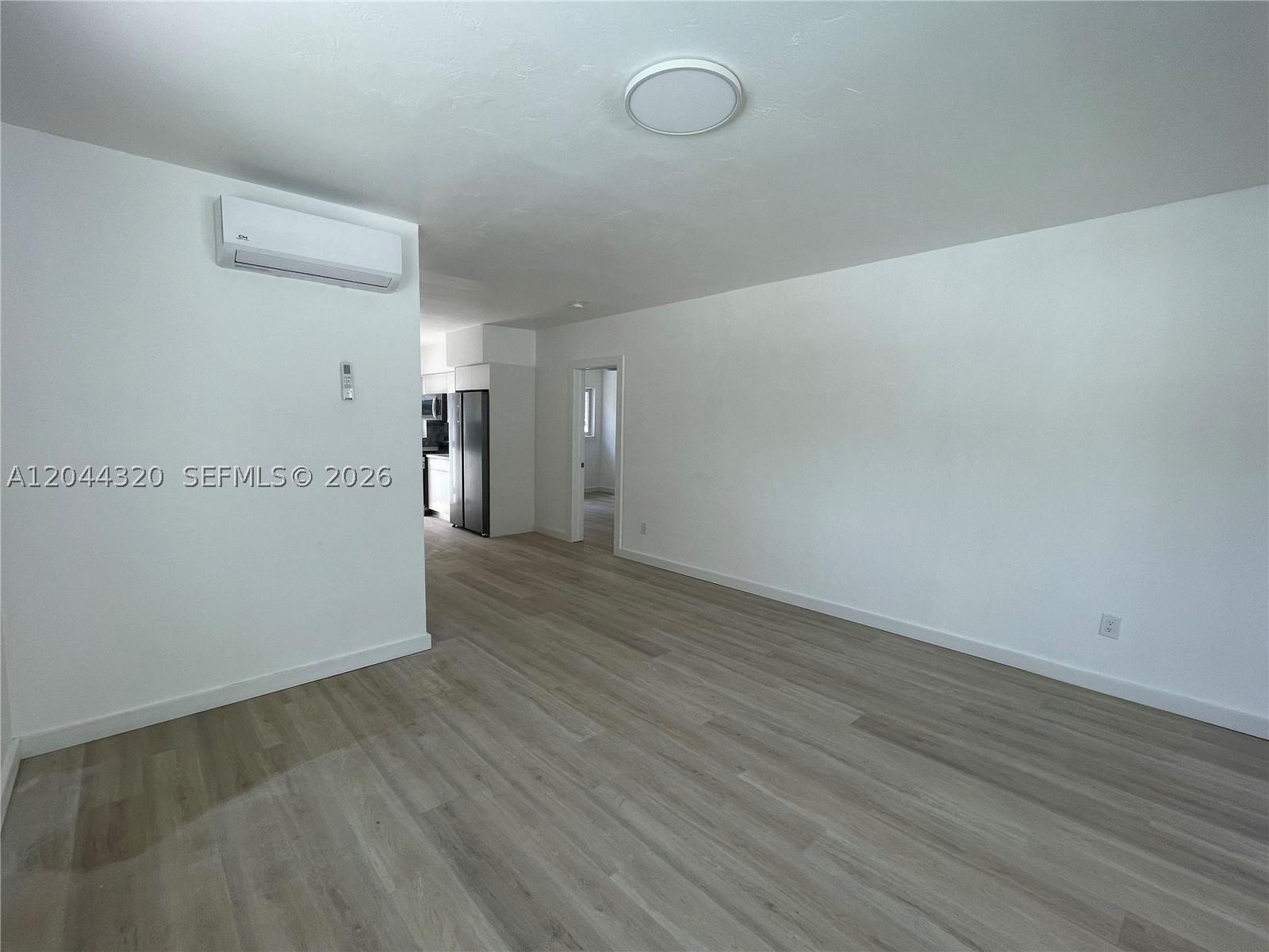 2120 Biarritz Dr 1 Property Photo 8