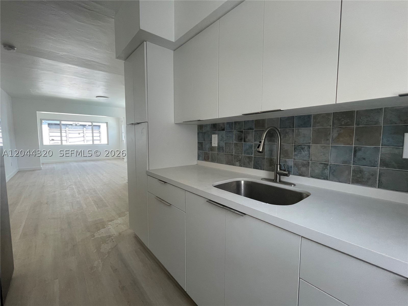 2120 Biarritz Dr 1 Property Photo 12