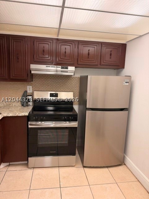 498 NW 165th St Rd D-204 Property Photo 1