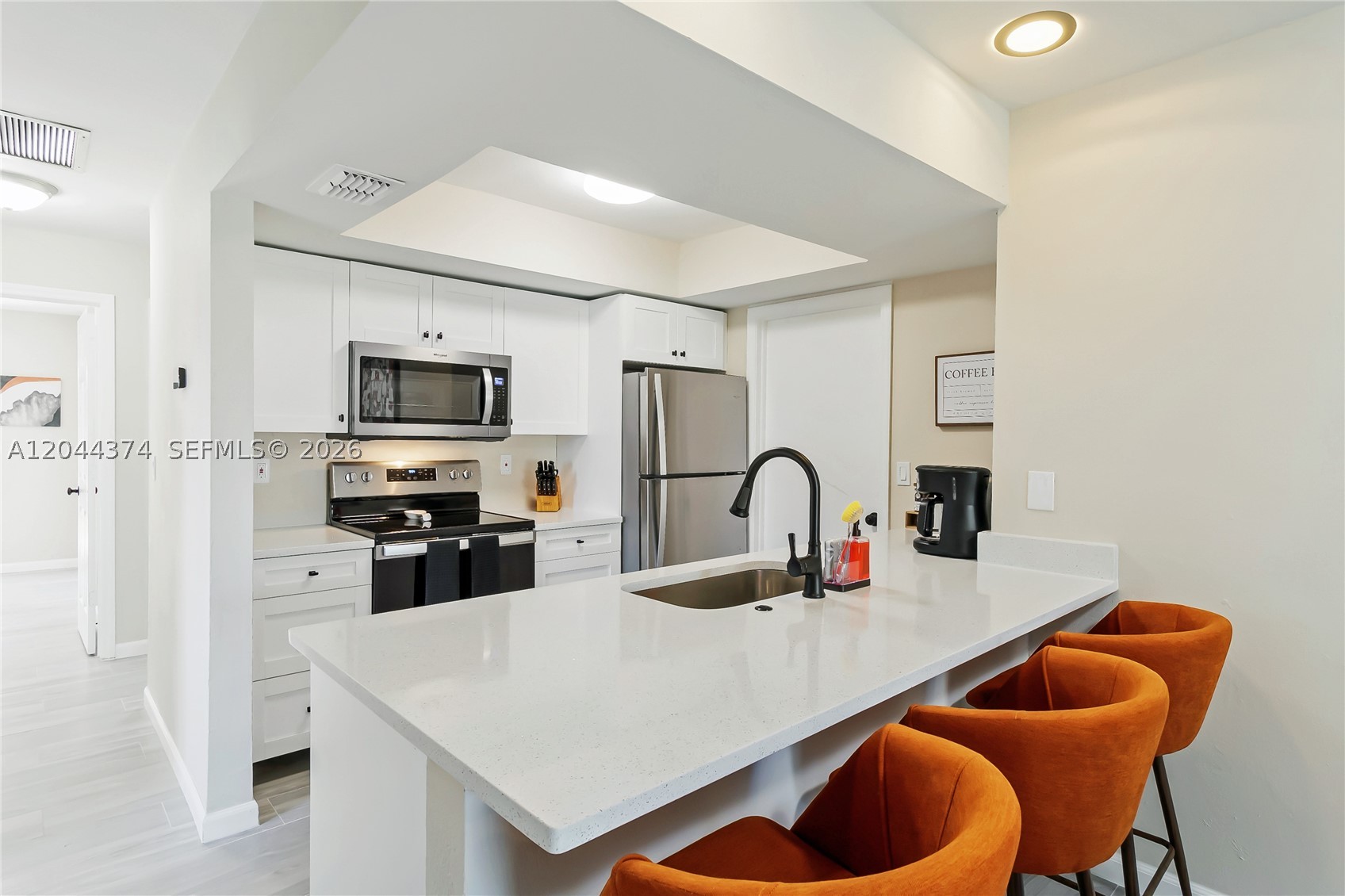 4345/4347 Skyline Blvd Property Photo 4