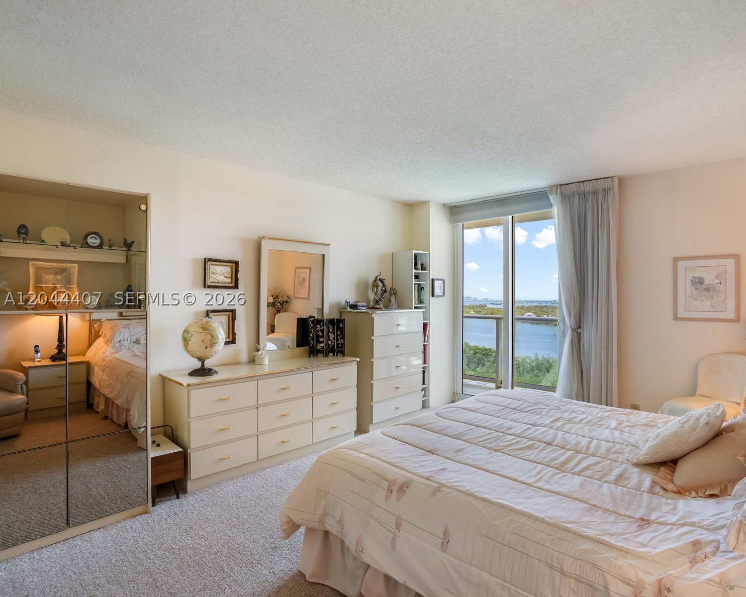 100 Bayview Dr 1620 Property Photo 14