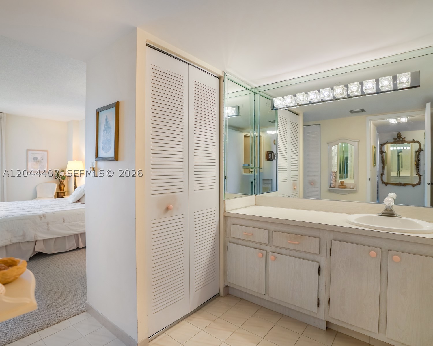 100 Bayview Dr 1620 Property Photo 17