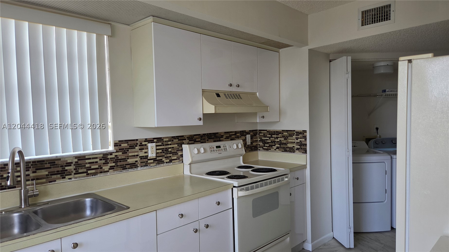 2234 Se 27th Dr 206-c Property Photo 5