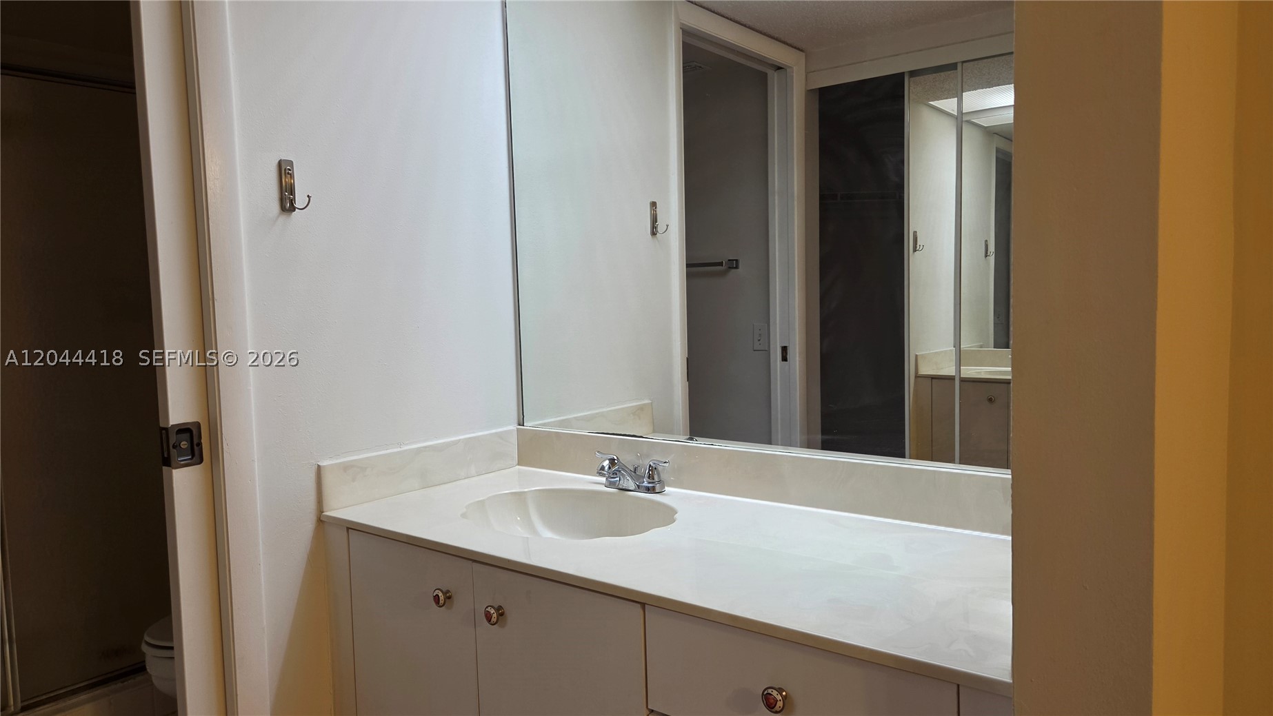 2234 Se 27th Dr 206-c Property Photo 13
