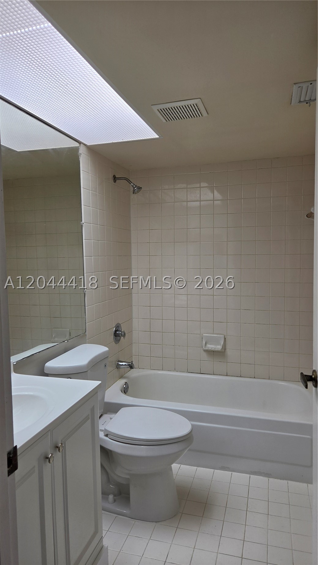 2234 Se 27th Dr 206-c Property Photo 16